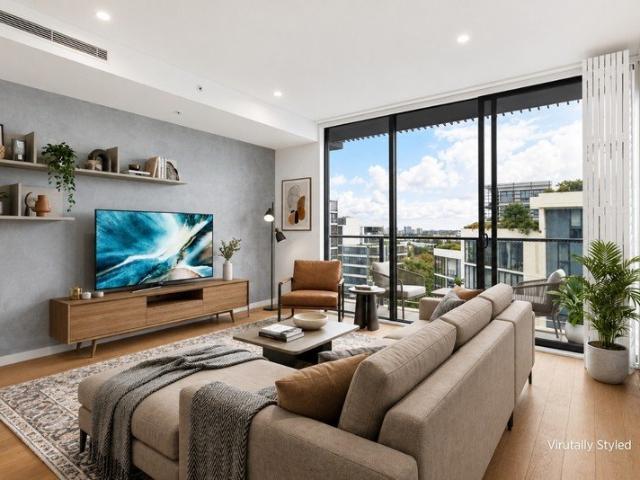 Designer Apartment in a Highly Connected Urban Neighbourhood