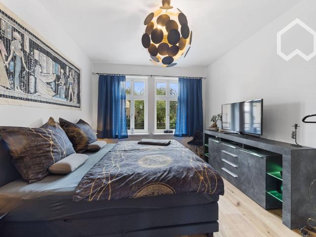 Designer apartment in a historic courtyard for professionals and interim tenants: Floor heating | Balcony | Parking space | All inclusive, Leipzig Amsterdam Apartments for Rent