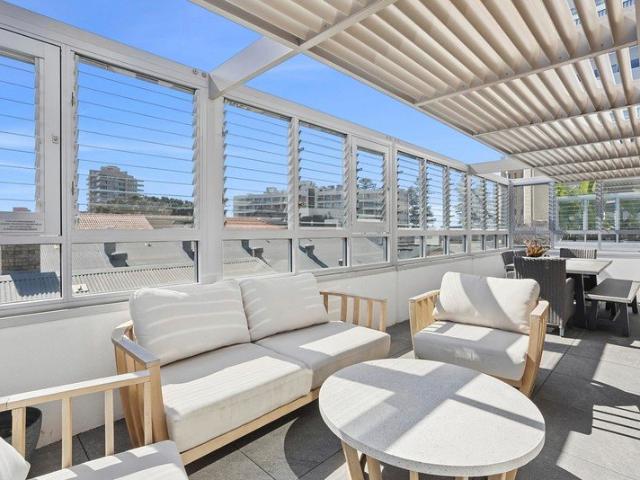 Designer apartment with expansive terrace