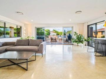 Designer Coastal Sanctuary in the Heart of Bruns