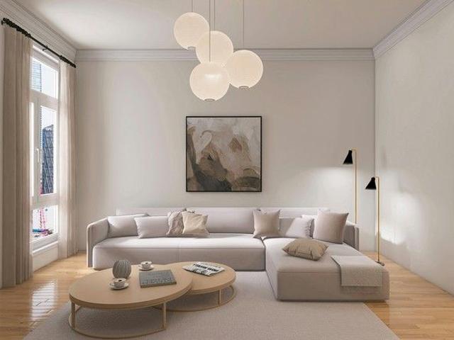 Designer Elegance & Family Functionality in a Prestigious School Zone