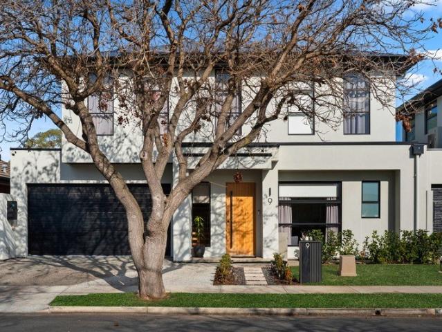 Designer Family Living with Flexible Spaces & Sophisticated Style