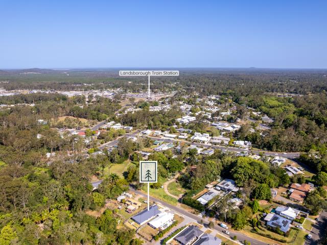 Designer Family Sized Home with Impeccable Street Appeal!