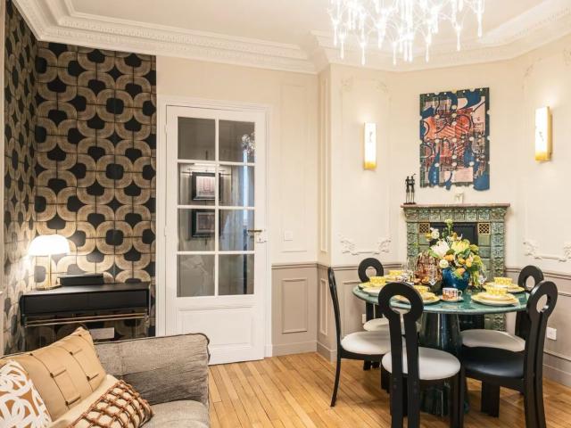 Designer Haussmannian Apartment, 3 Bedrooms – Paris 15th