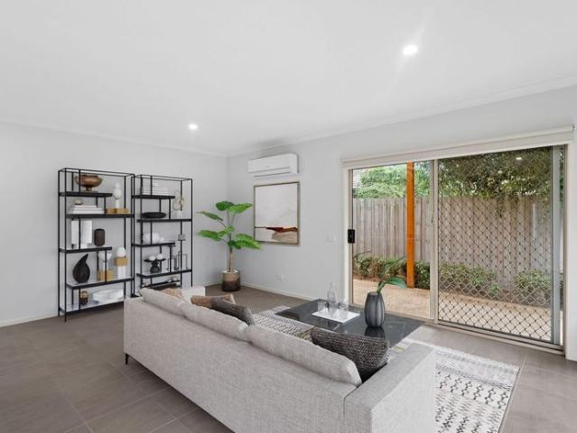 DESIGNER LIVING