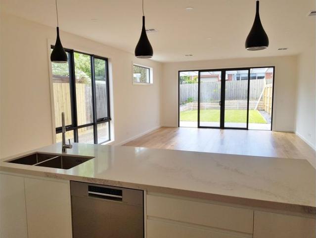 DESIGNER LIVING FOR A WELL DESIGNED LIFE