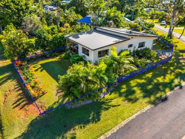 Designer Living in a Prestigious Canaipa Point Location
