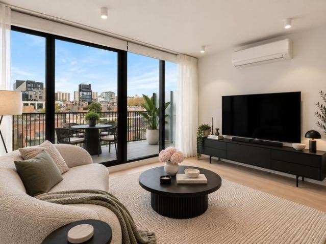 Designer Living in the Heart of Collingwood
