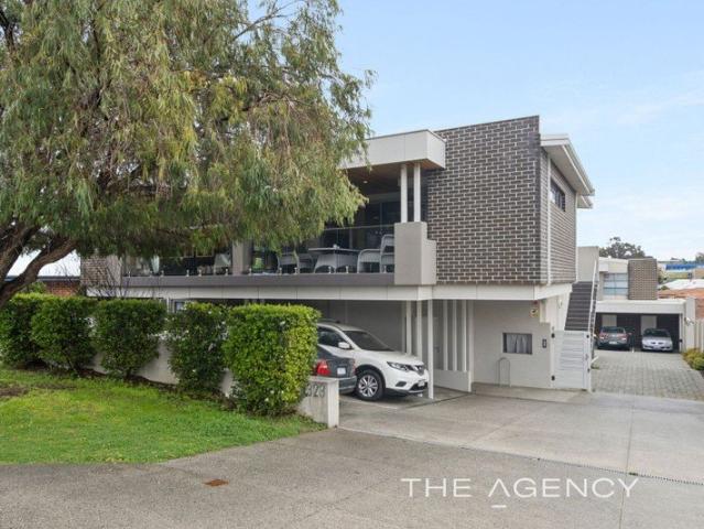 Designer Living in the Heart of Tuart Hill