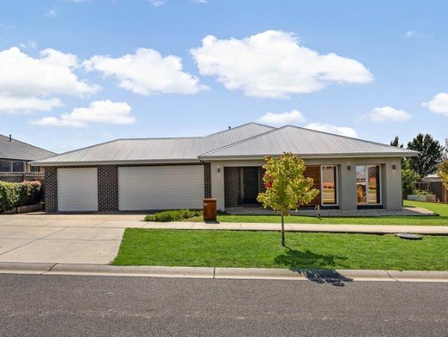 Designer Living with Exceptional Family Appeal