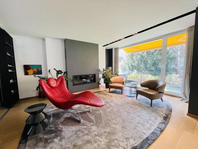 Designer Maisonette Wohnung nähe Zoopark mit Blick ins Grüne, Fussbodenheizung, Kamin, Terrasse