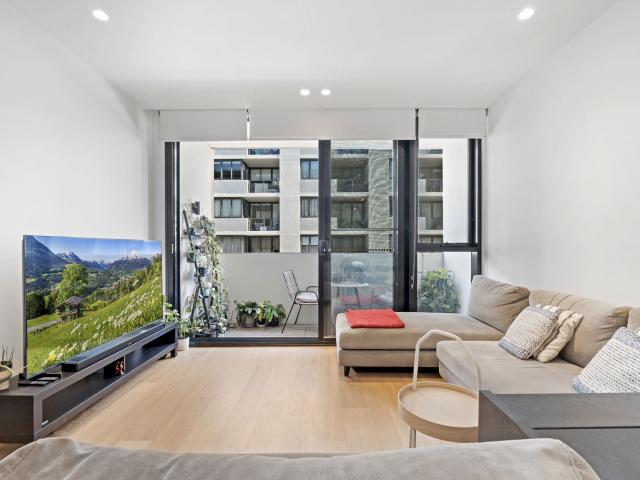 Designer one bedroom apartment in Eve
