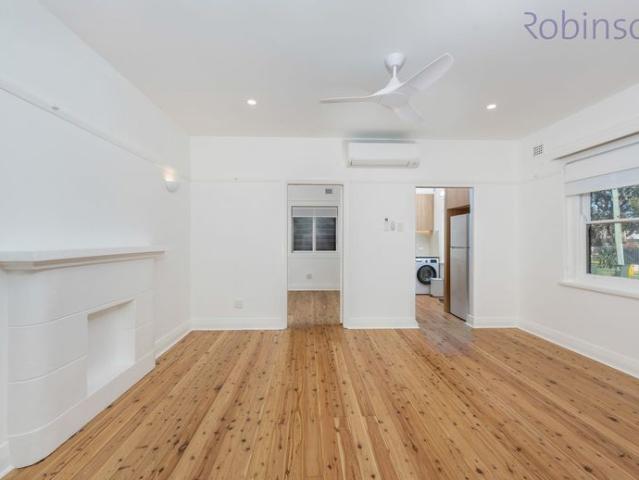 Designer Renovation in Boutique Cooks Hill, Walk to Everything