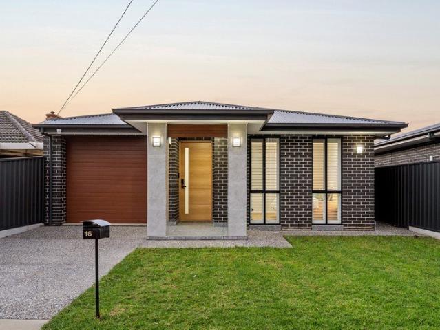 Designer Suburban New Build w All The Specs!