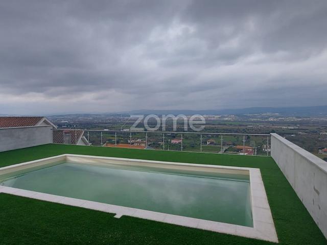 Deslumbrante casa de 3 quartos em Vila Real Em Construção!