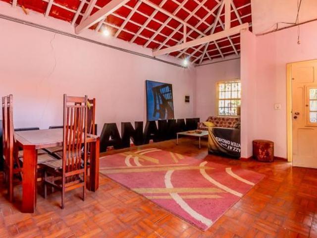 Deslumbrante casa de vila para venda em Vila Pirajussara com 4 quartos, sendo 2 suítes, 265m² rema