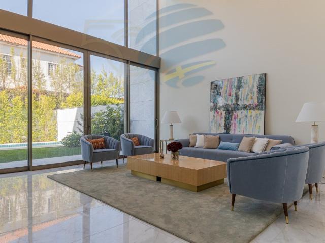 Deslumbrante moradia em banda, no centro de Cascais, com vis. 292m² Cascais e Estoril