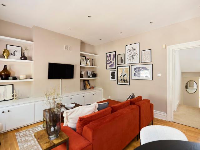 Despard Road, London N19, 3 bed flat to rent, £3,400 pcm | PrimeLocation