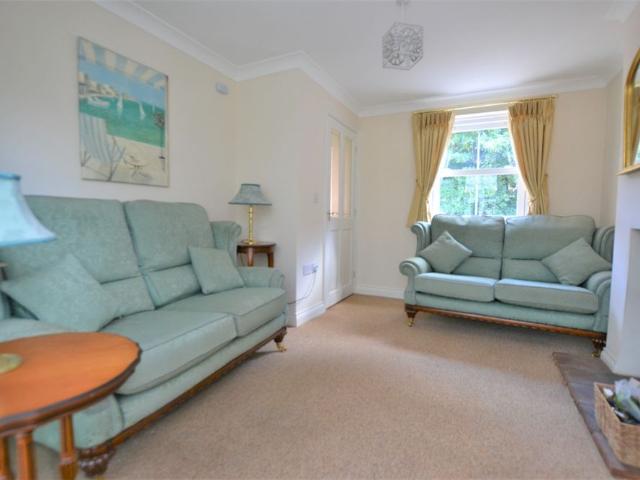Detached 2 Bedroom House