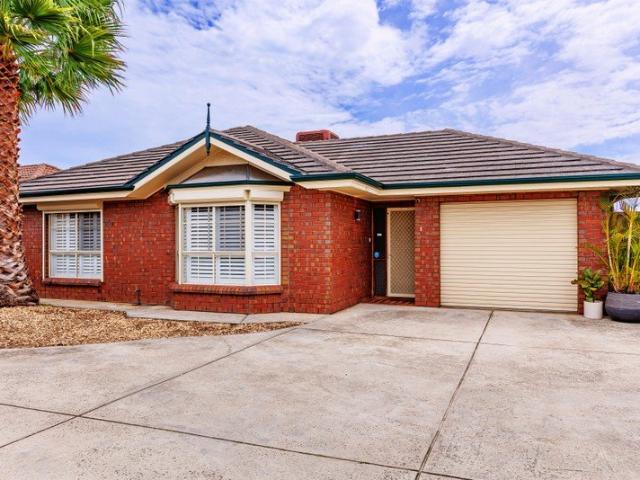 DETACHED, 3 BEDROOM HOME IN QUIET GROUP OF FOUR