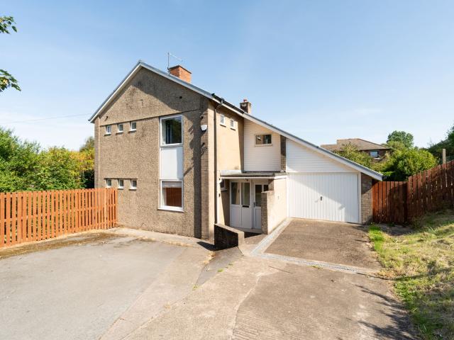 Detached to let