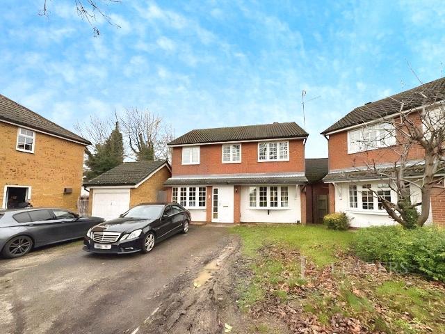 Detached to rent in Eland Way, Cambridge, CB1 | Leaders