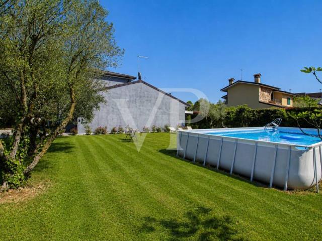 Detached Villa with Pool and Garden, Convenient to U.S bases