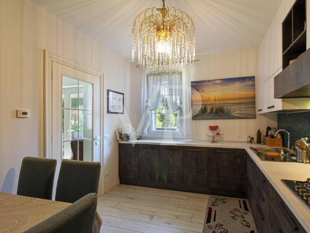 Detached Villa with Pool and Garden, Convenient to U.S bases