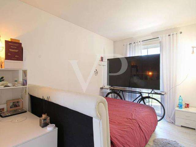Detached Villa with Pool and Garden, Convenient to U.S bases