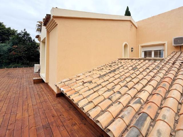 Detached Villa · El Paraiso