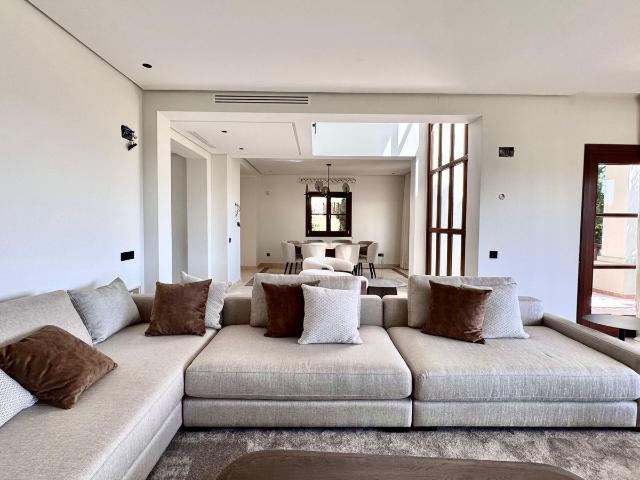 Detached Villa in The Golden Mile
