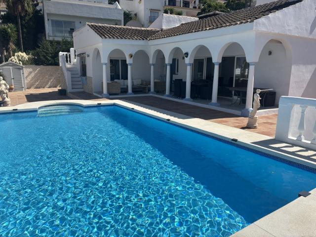 Detached Villa in Cerros del Aguila