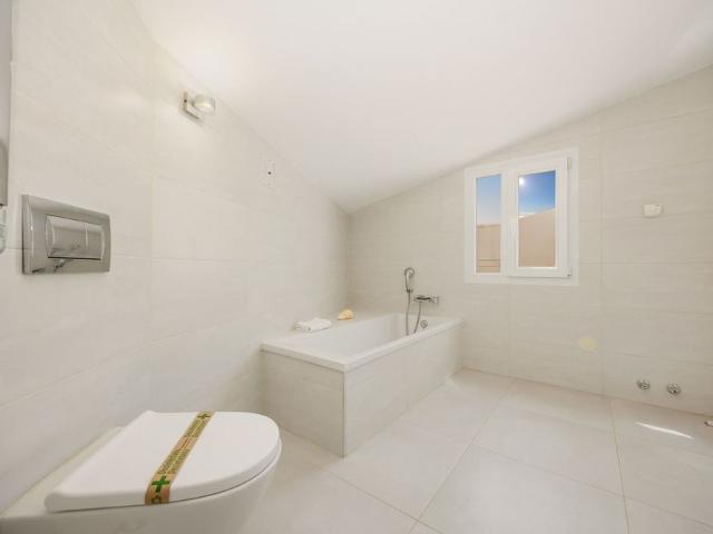 Detached Villa in Costabella