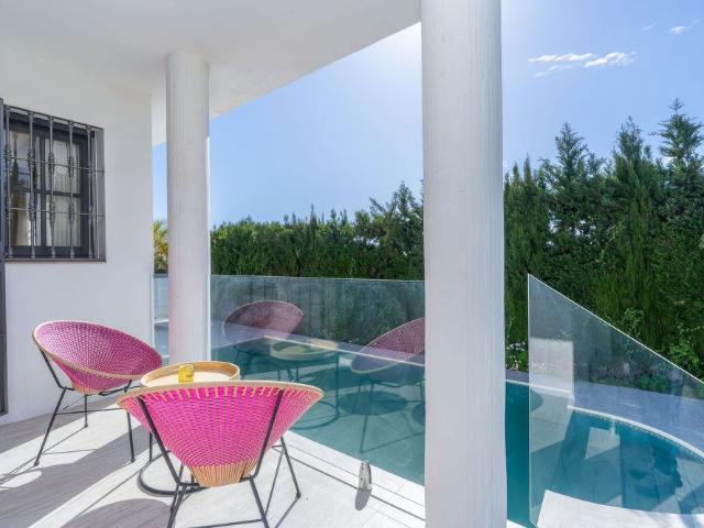 Detached Villa in El Paraiso