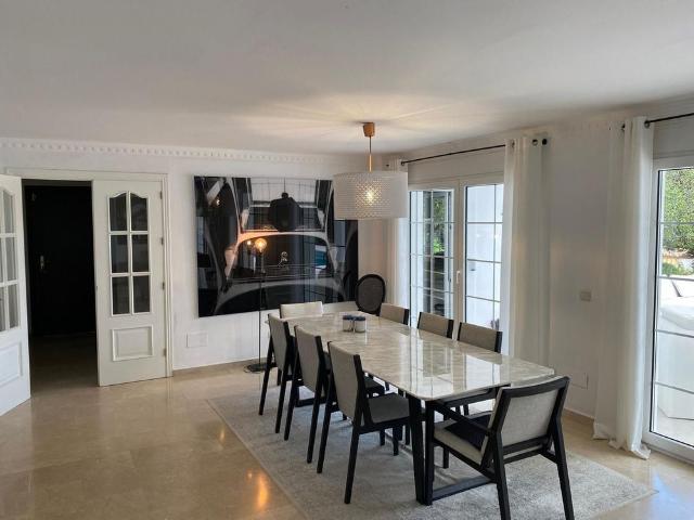 Detached Villa in El Paraiso