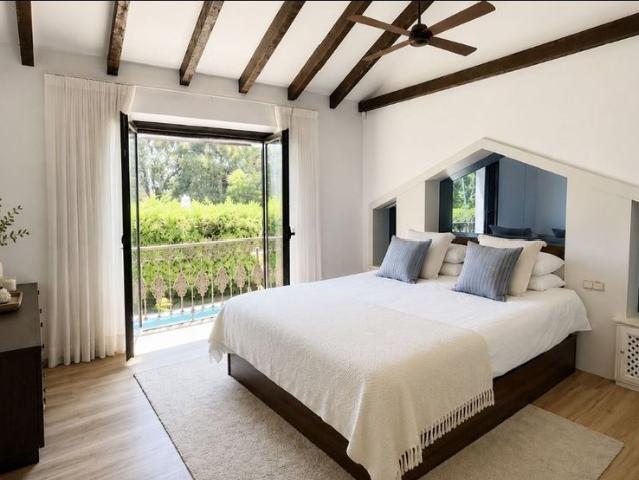 Detached Villa in El Paraiso
