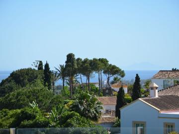Detached Villa in El Paraiso