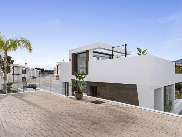 Detached Villa in Estepona