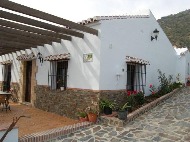 Detached villa in Frigiliana for winter rental