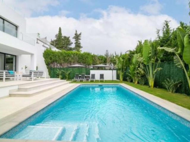 Detached Villa in Guadalmina Alta