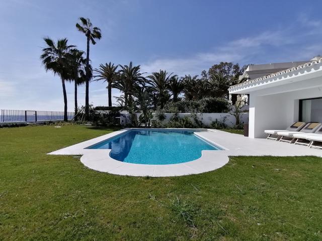 Detached Villa in Guadalmina Baja