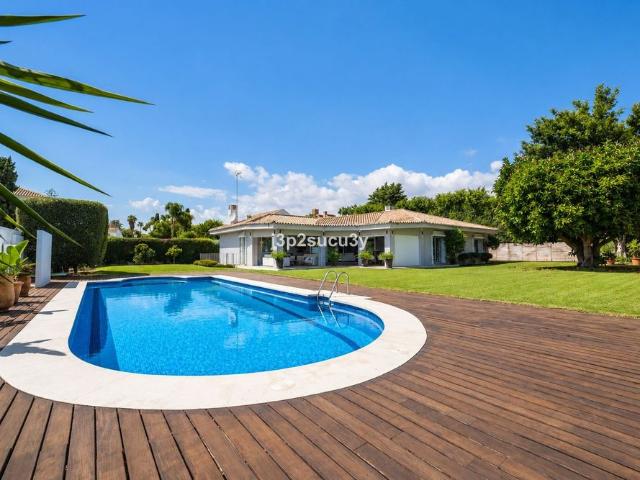 Detached Villa in Guadalmina Baja