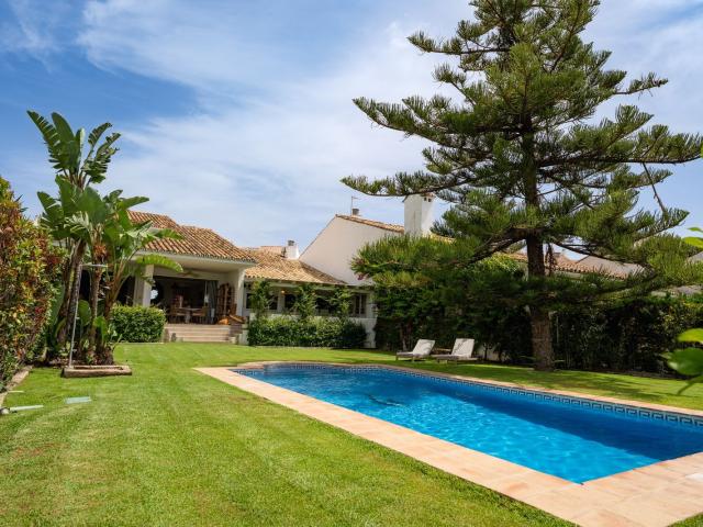 Detached Villa in Guadalmina Baja