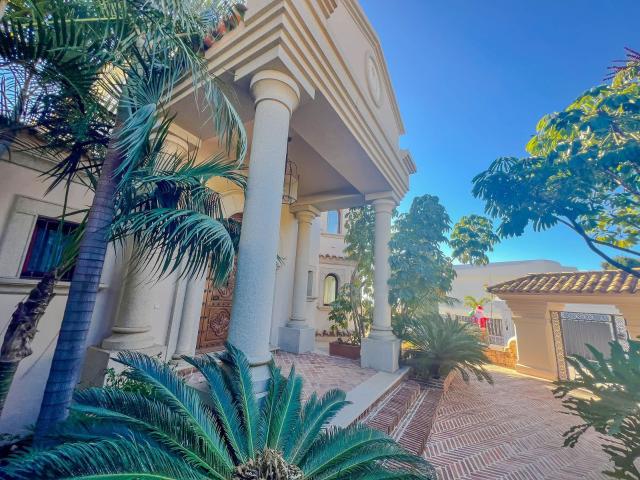 Detached Villa in Los Flamingos
