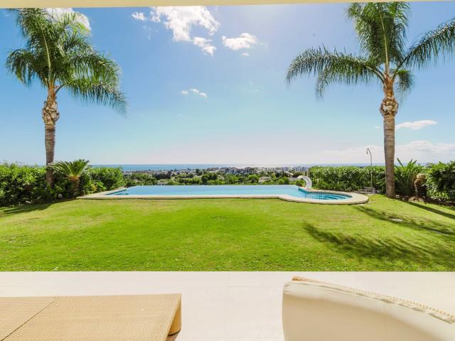 Detached Villa in Los Flamingos