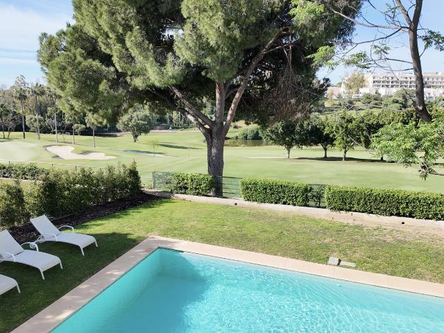Detached Villa in Nueva Andalucía