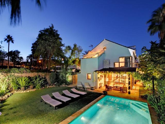 Detached Villa in Nueva Andalucía