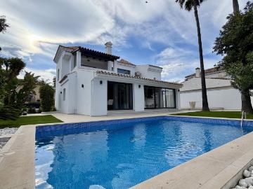 Detached Villa in Puerto Banús