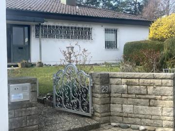 Oberer Schlossgarten, Kernerviertel - Parkplatz