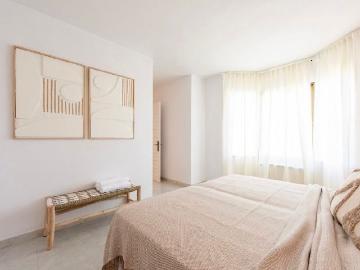 Detached Villa · New Golden Mile